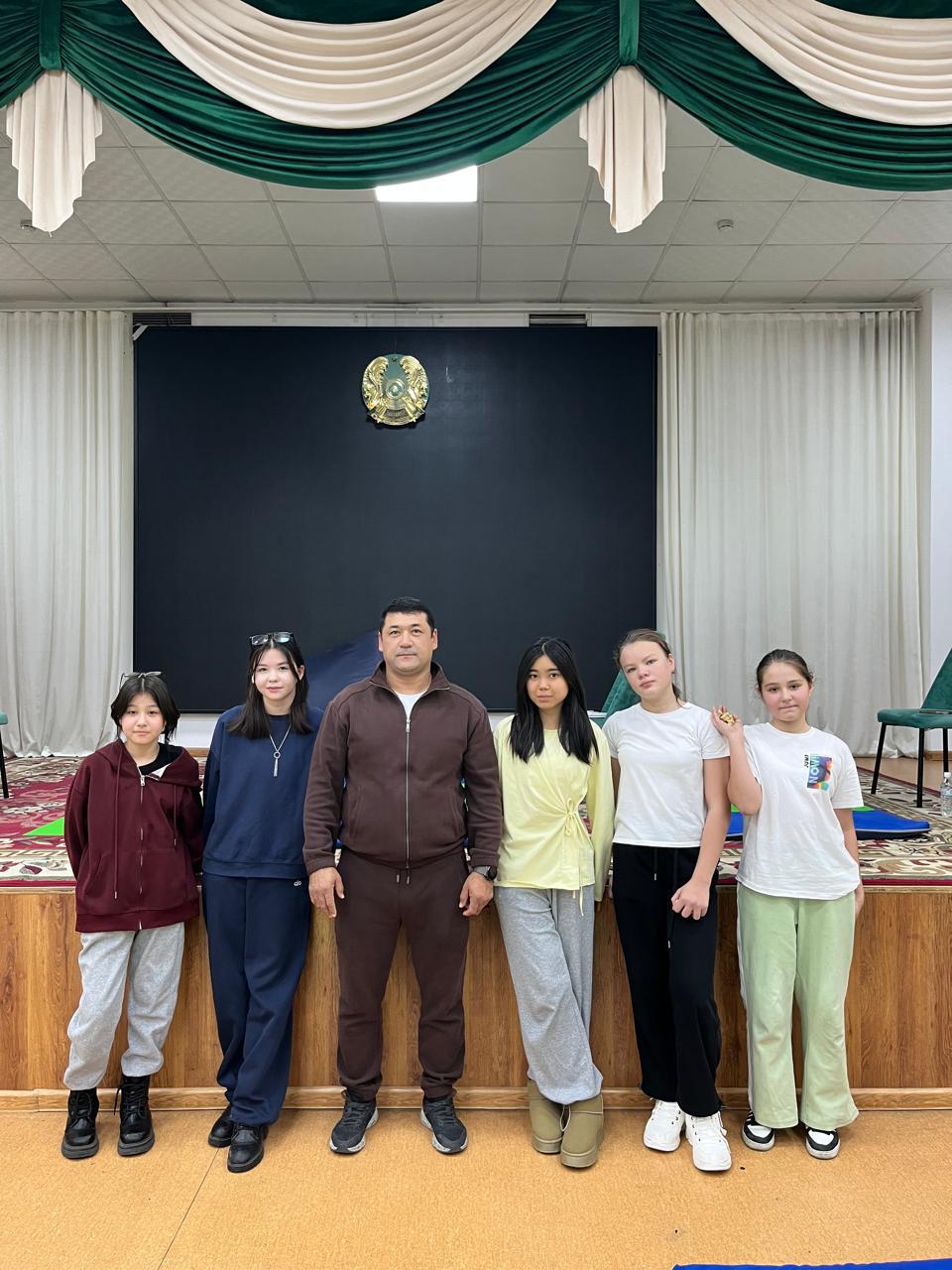 «Бес асық» ойыны бойынша аудандық жарыста біздің команда 2-орынды иеленді.